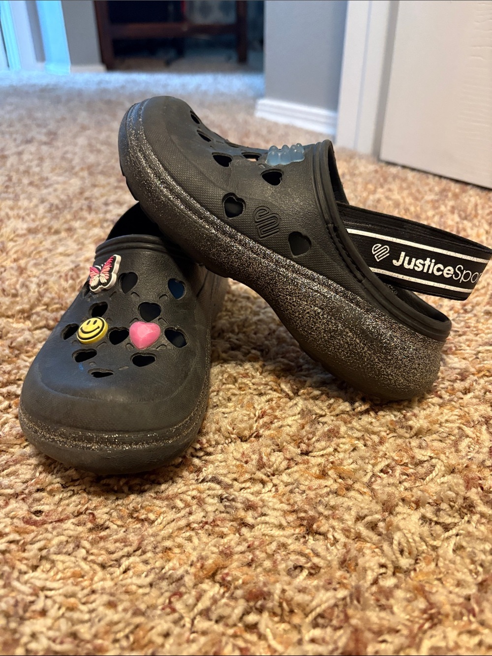 ⭐️5/$15! Justice Black Glitter Girls Clog Sandals with Charms